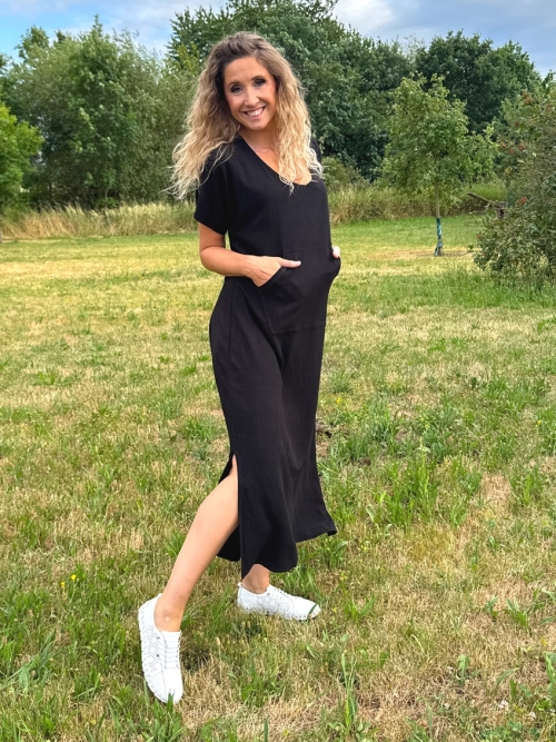 Rovné šaty s klokankou černé