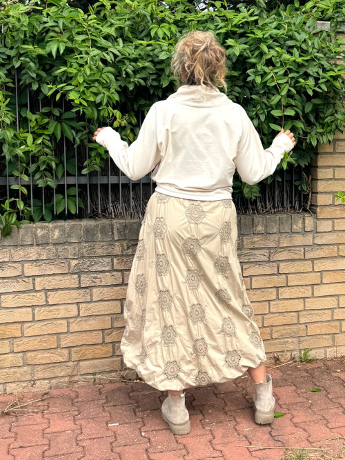 Balonová sukně s výšivkou Richelieu