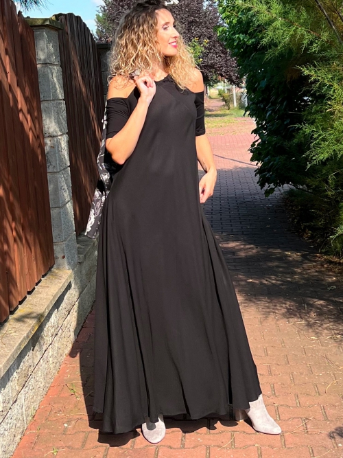 Zvonové šaty černé dlouhé
