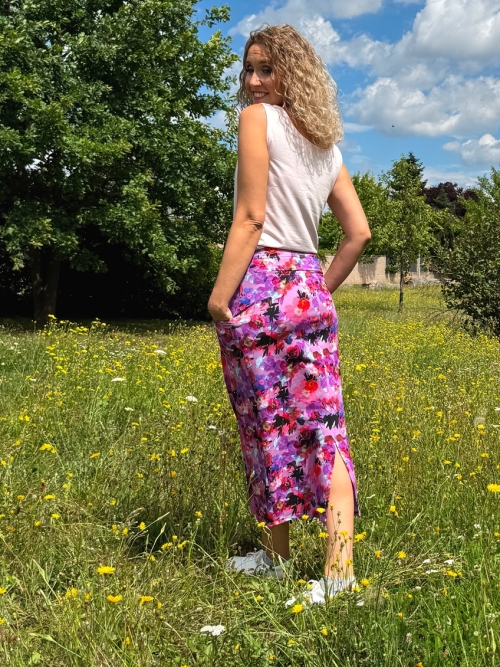 Sukně s kapsami dlouhá fialové květy